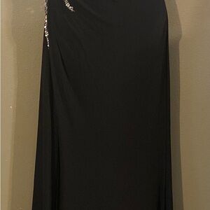 Elegant Black Evening Gown with Silver Accents